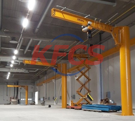 上海定柱式懸臂吊起重機廠家