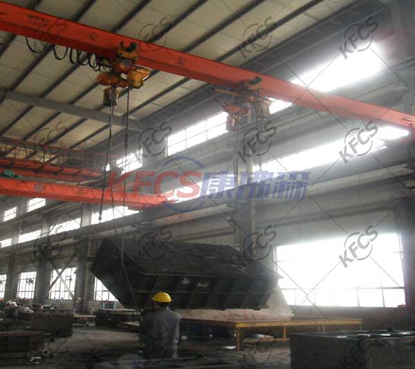 大件工件翻轉(zhuǎn)吊機(jī)