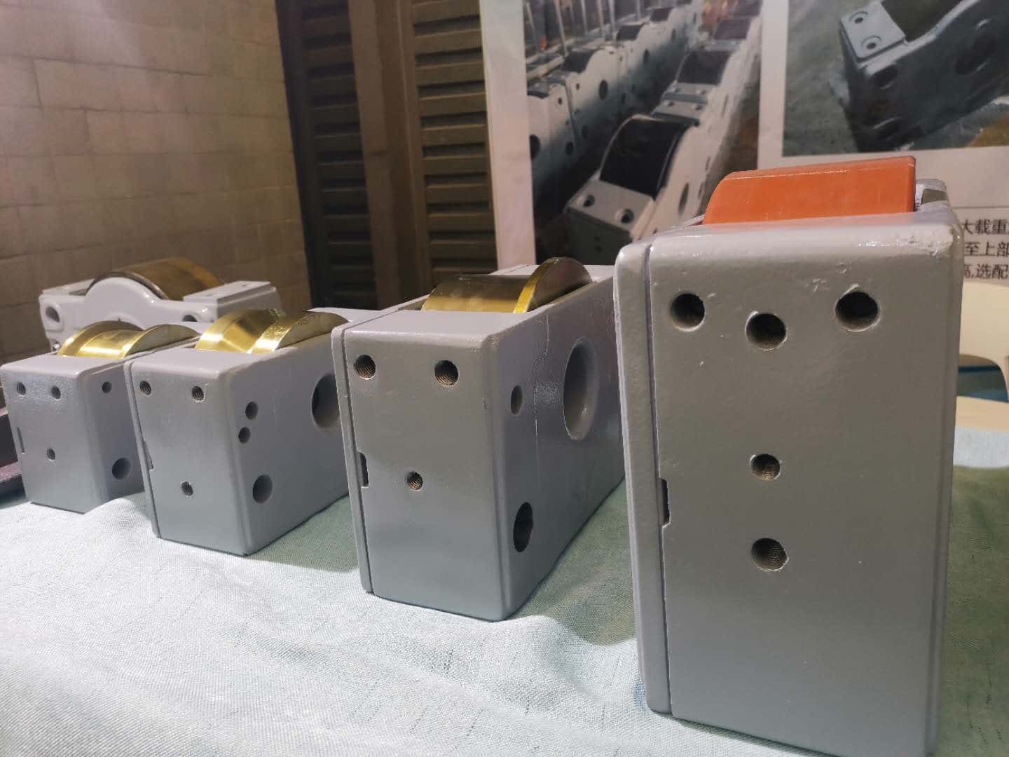 堆垛機(jī)行走輪箱