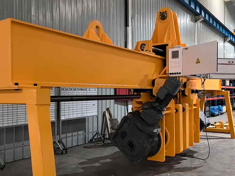 小型煤礦車翻轉(zhuǎn)機