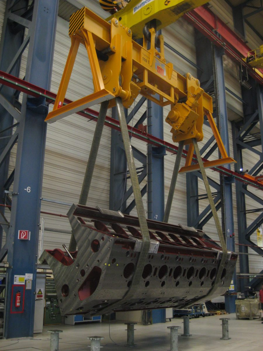 模胎帶式翻轉(zhuǎn)機(jī)